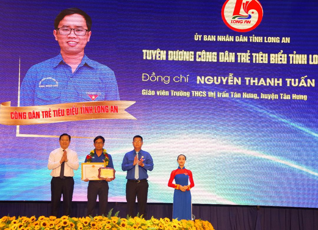 Thầy giáo trẻ nhiều sáng tạo